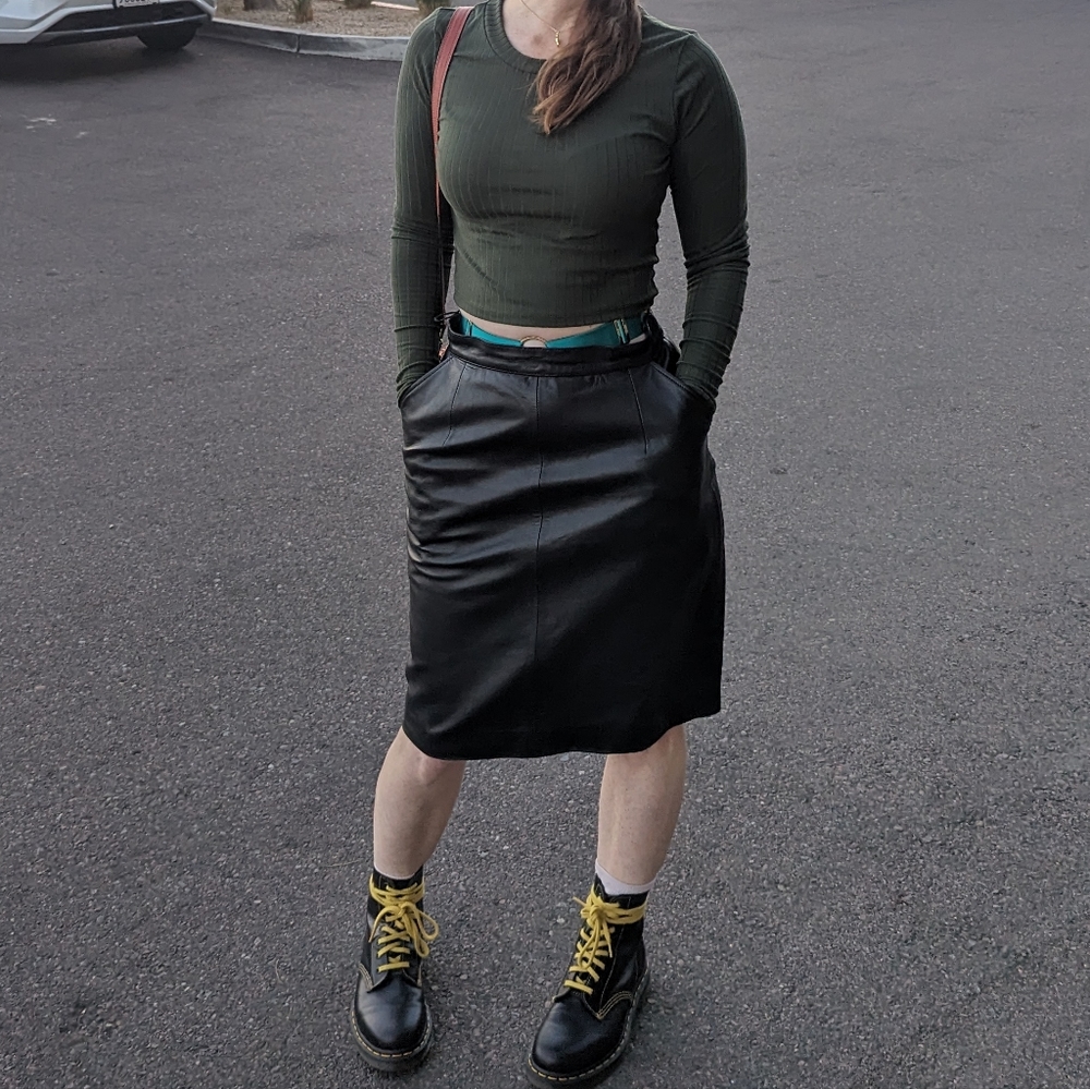 Vintage Milanoza Collection Italian made leather pencil skirt